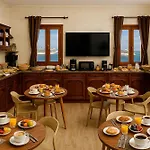 Jessica Flat Malta Royal Cospicua
