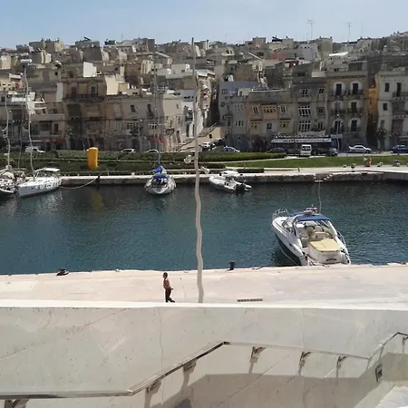 Jessica Flat Malta Royal Gæstehus 4*