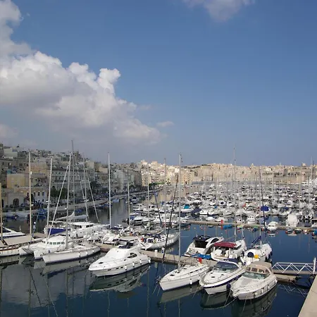 Jessica Flat Malta Royal 4*