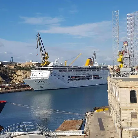 Jessica Flat Malta Royal Gæstehus 4*