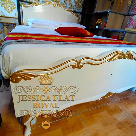 Jessica Flat Malta Royal * Cospicua