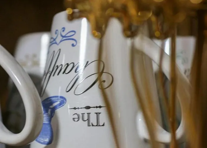 Jessica Flat Malta Royal 4*